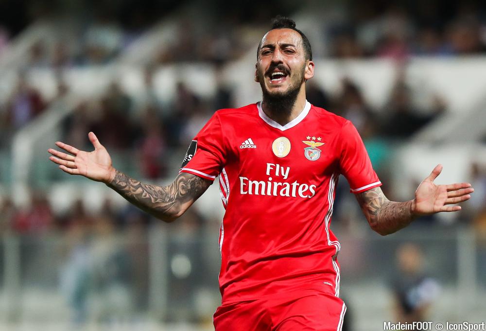Mitroglou débarque