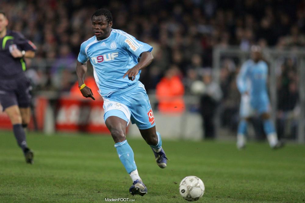 Taye Taiwo sous les couleurs de l'OM