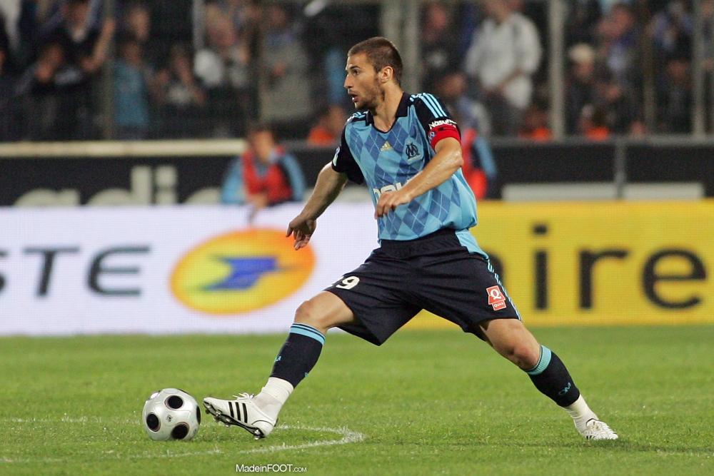 Lorik Cana sous le maillot de l'OM.