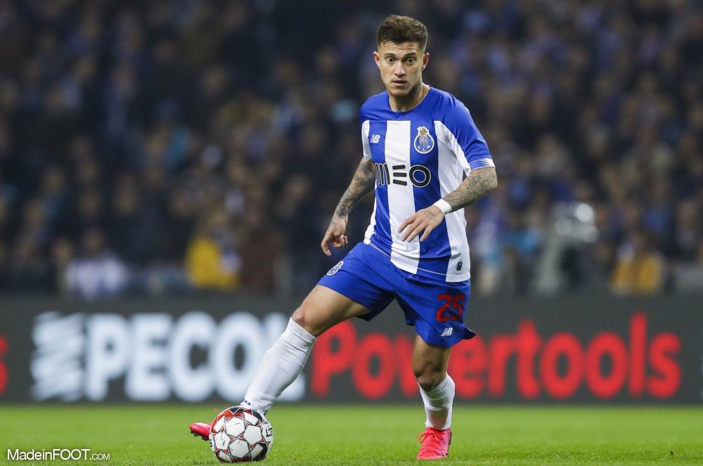 Otavio avec le maillot de Porto