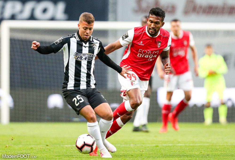 Lucas Fernandes sur les tablettes de l'OM.