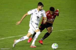 Luan Peres a joué son premier match dimanche soir