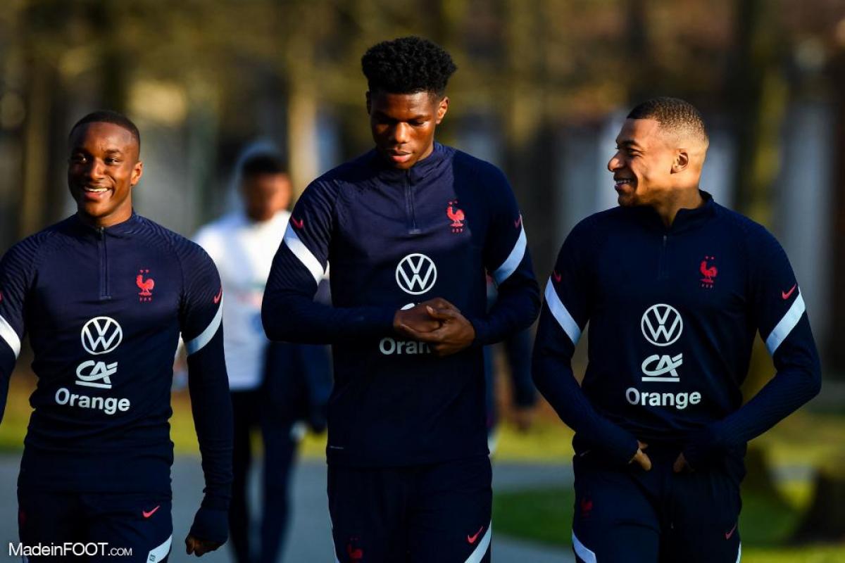 Aurélien Tchouaméni avec l'équipe de France