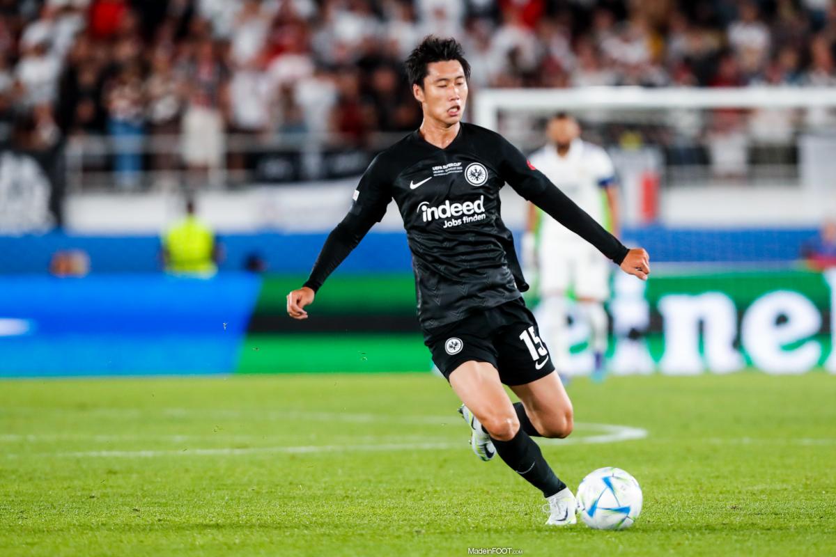 Kamada avec le maillot de Francfort