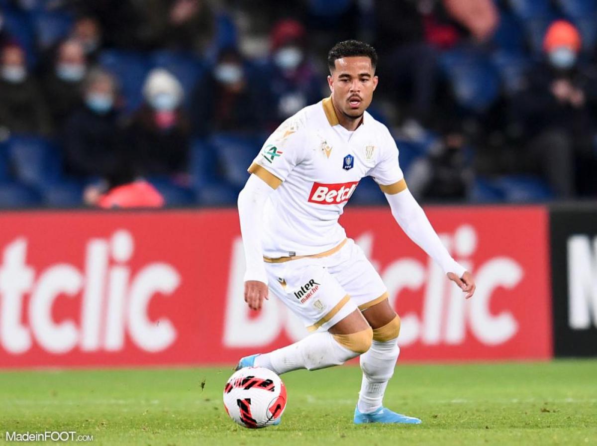 Justin Kluivert sous les couleurs de Nice