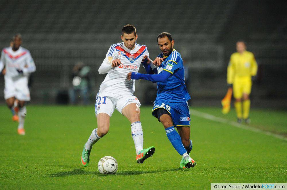 Khalifa pourrait s'envoler pour le Qatar