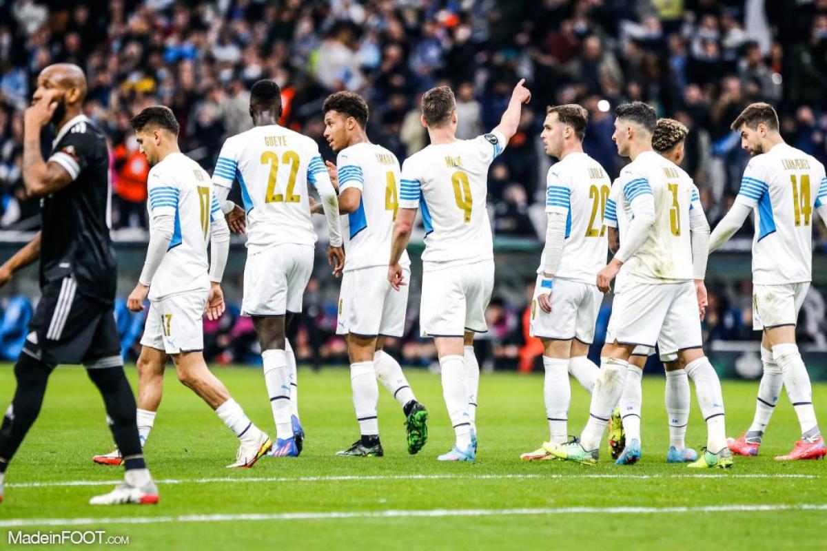 Arkadiusz Milik qui célèbre son but avec l'OM à l'Orange Vélodrome
