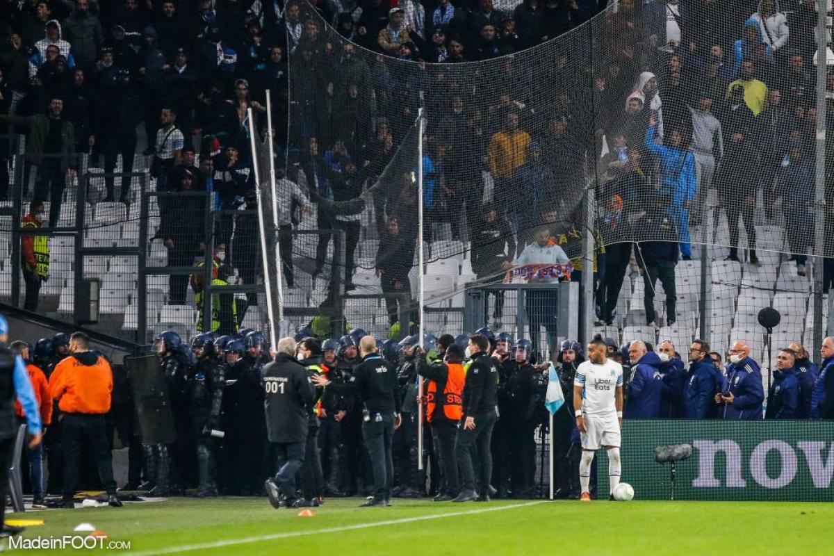 Les supporters du PAOK avec Payet