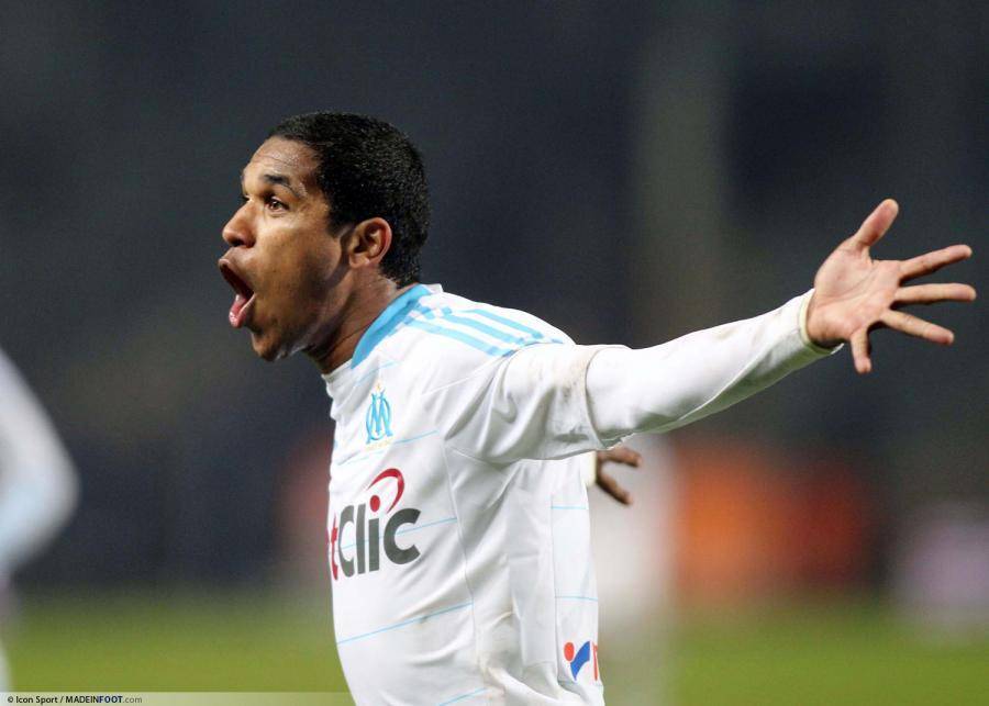 Brandao ne s'occupe pas des sifflets du public.