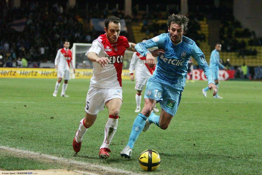 Heinze affronte MU son ancien club 