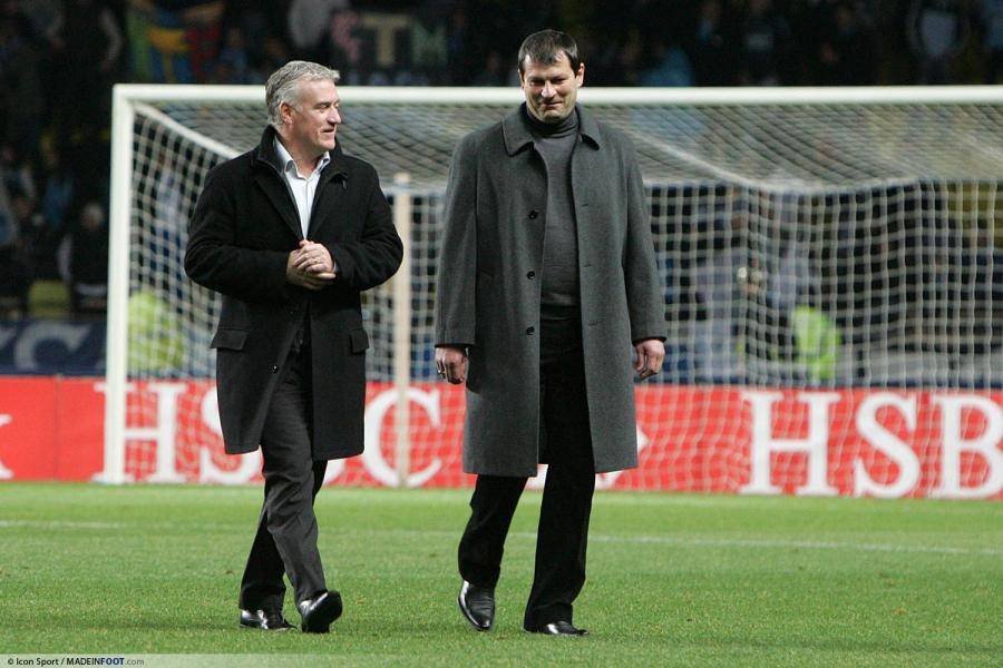Deschamps discute avec Banide