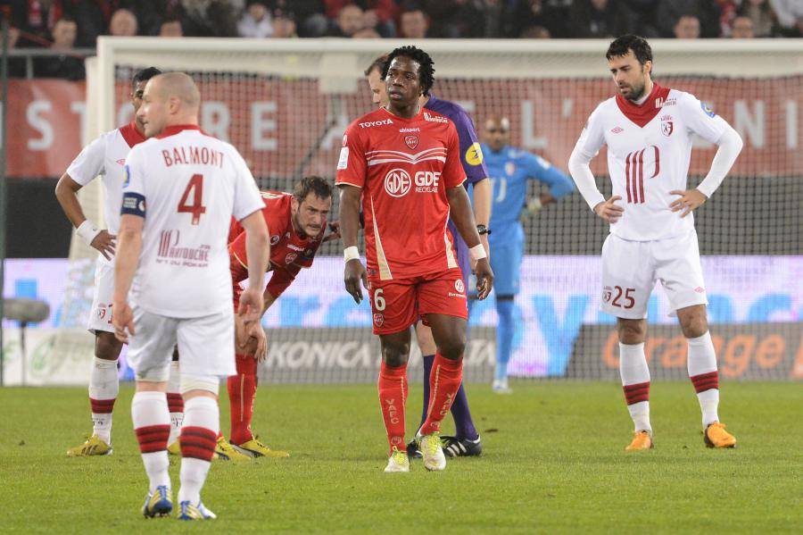 Carlos Sanchez (Aston Villa) se rapproche de l'OM.
