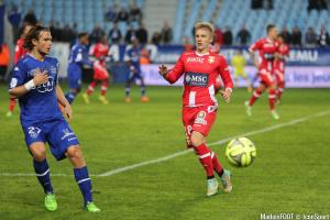 Daniel Wass lors d'un match de L1 avec l'ETG