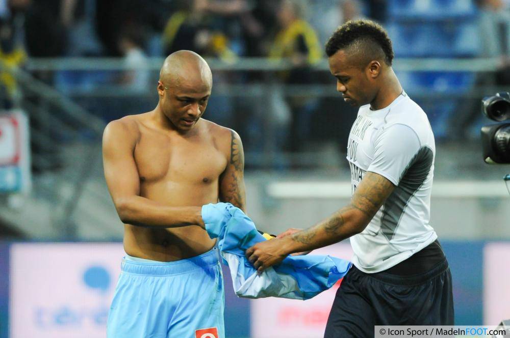 L'OM étudierait l'éventualité d'un retour de Jordan Ayew (à droite).