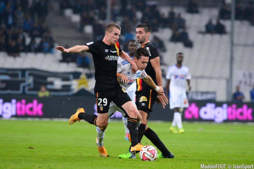 Thauvin balle au pied