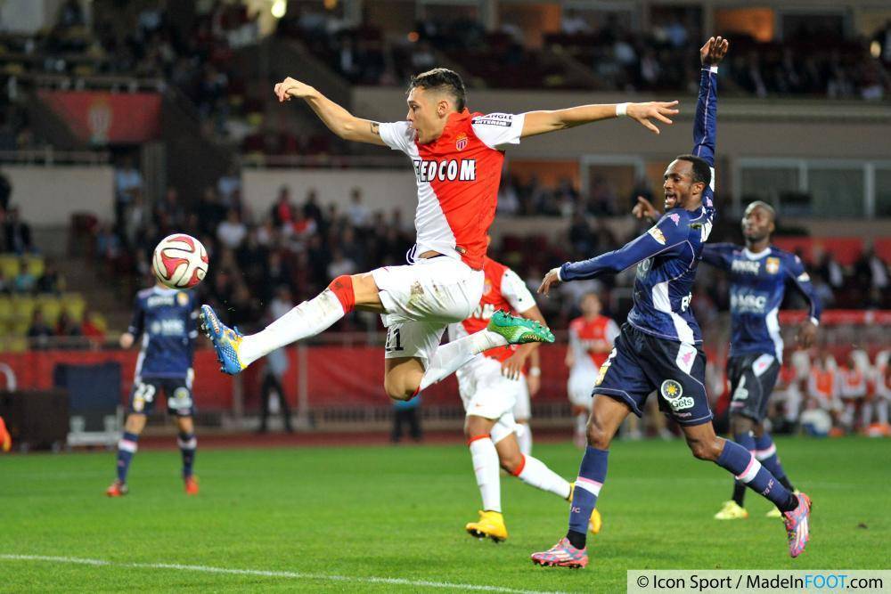 Ocampos pourrait quitter l'ASM et rejoindre l'OM sous la forme d'un prêt avec option d'achat.
