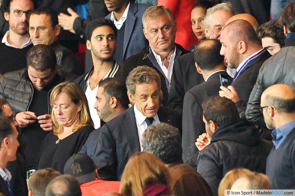 Nicolas Sarkozy a ses habitudes dans les travées du Parc des Princes.