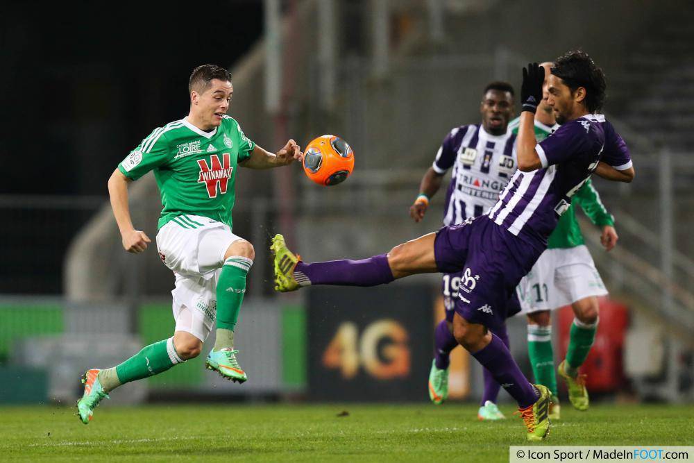 Aguilar (TFC) souffre d'une blessure au mollet.