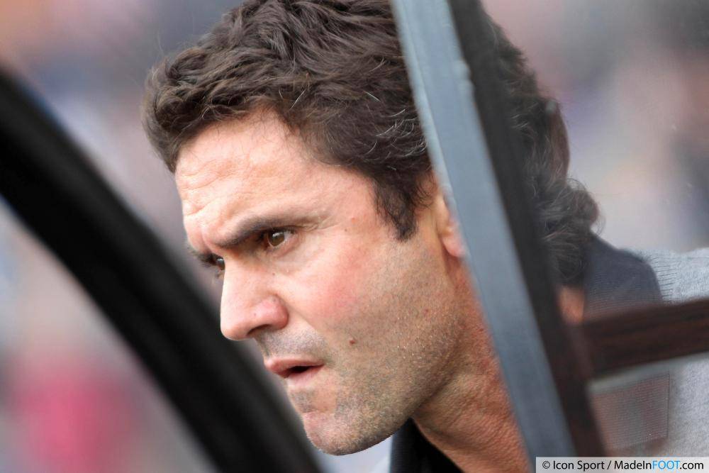 Le coach des Merlus a de quoi se réjouir après la belle victoire.