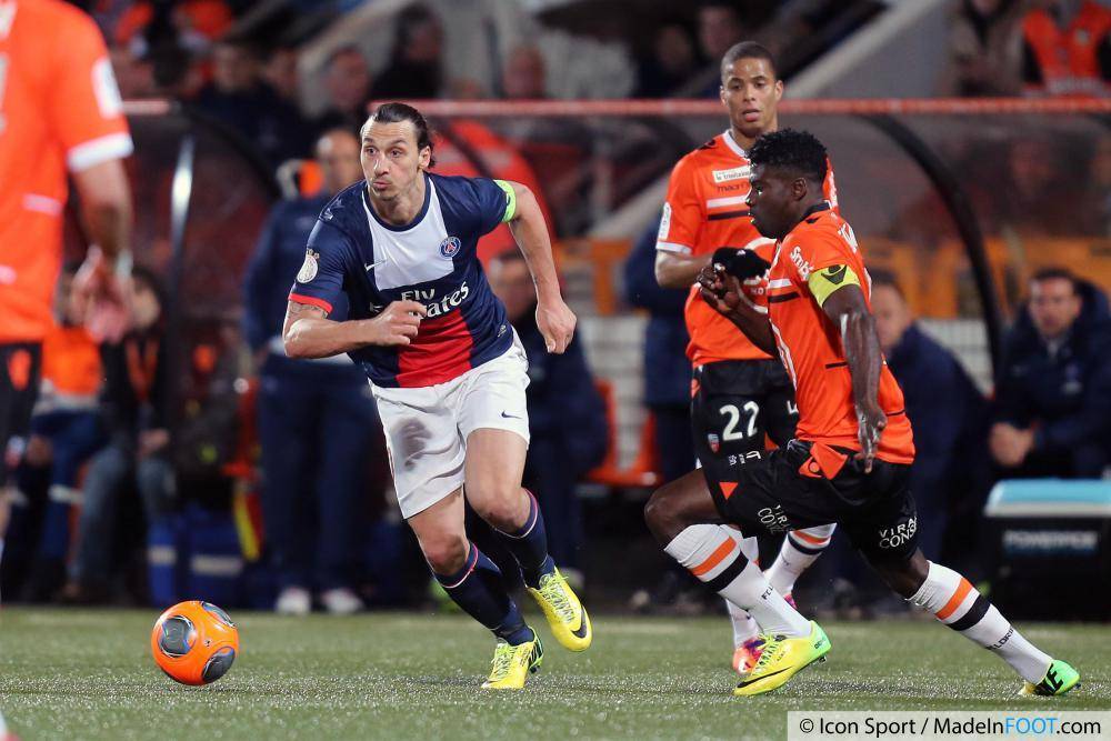 Bruno Ecuele Manga, ici sous les couleurs du FC Lorient.