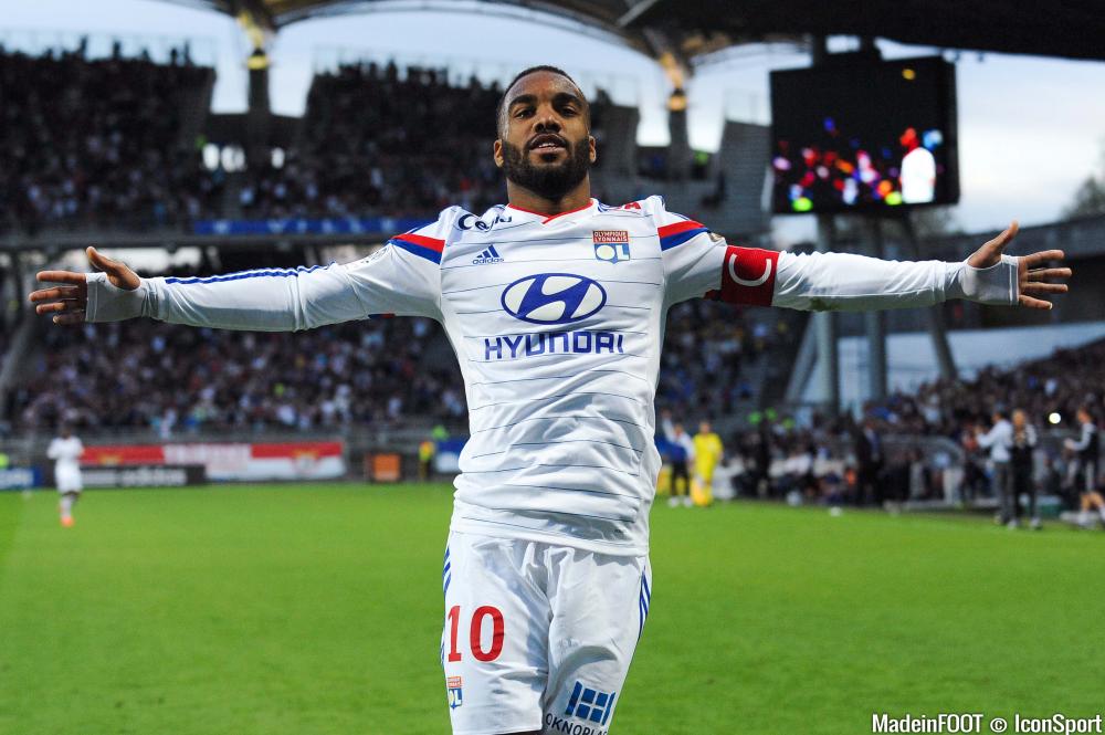 Lacazette (OL) est le meilleur réalisateur de la Ligue 1 édition 2014-2015.
