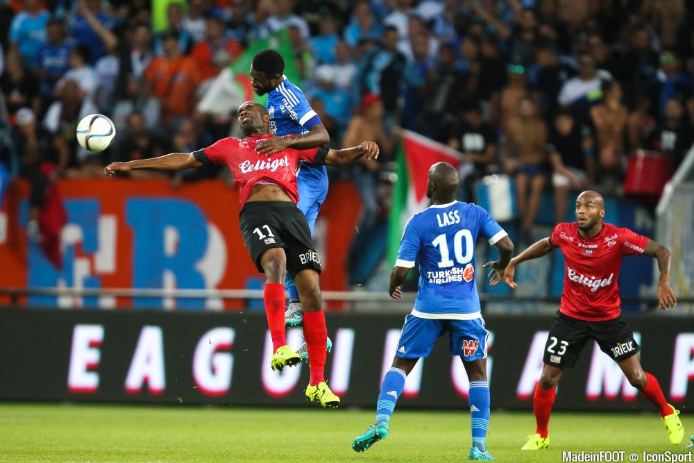 Nicolas Nkoulou (OM) est un cadre des Lions Indomptables du Cameroun.