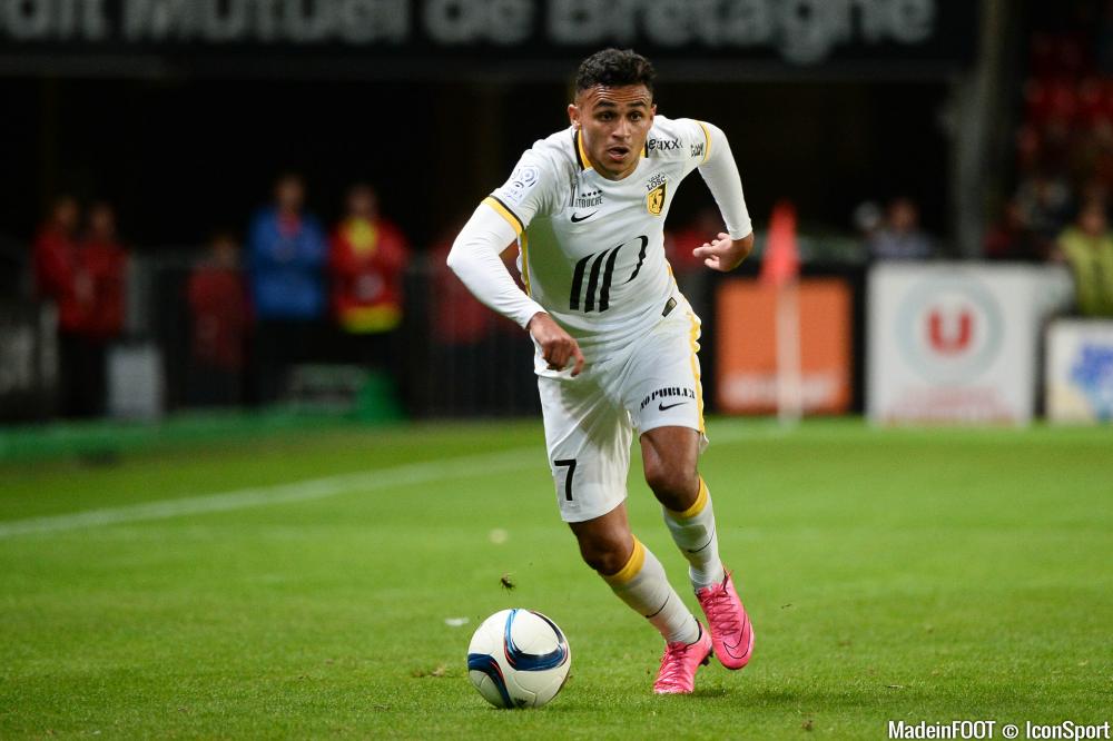 Boufal répond à l'intérêt de l'OM
