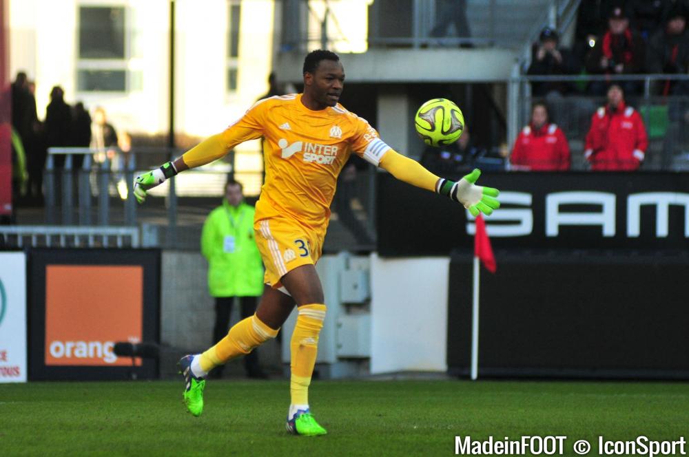 Mandanda est courtisé en Italie