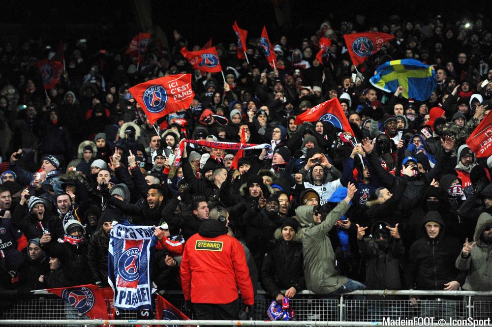 Les supporters Parisiens devront regarder le match sur leur écran
