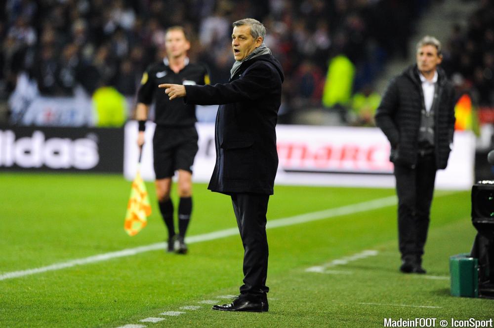 Bruno Genesio et l'OL accueillent l'OM, dimanche soir.