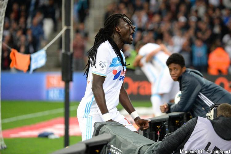 Bafétimbi Gomis avec l'OM.