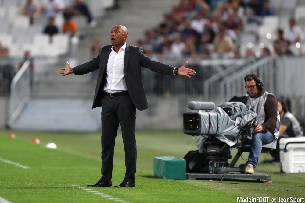Antoine Kombouaré (EAG) très déçu du contenu de la rencontre contre l'OM