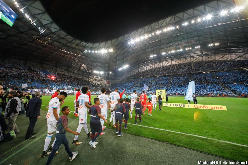 Le stade Vélodrome bouillant lors d'un Classico OM - PSG