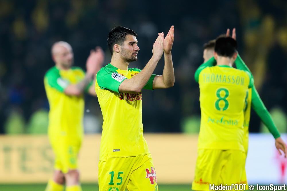 Léo Dubois va poursuivre sa carrière à l'OL.