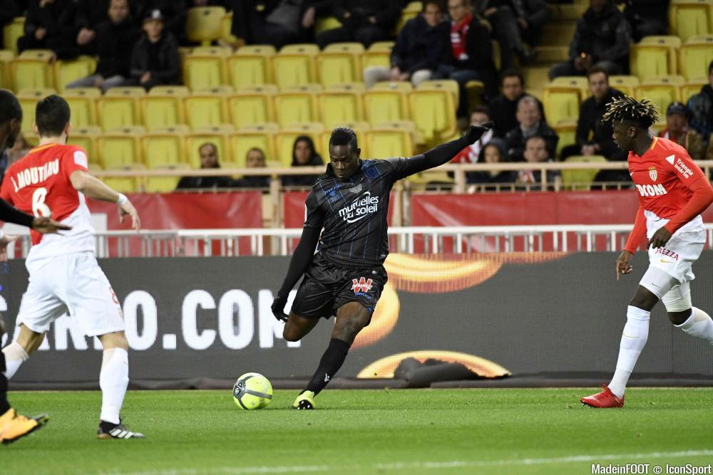Balotelli effectue son retour à l'entrainement malgré les négociations avec l'OM