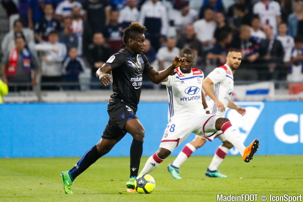 Mario Balotelli semble encore assez loin de l'OM.
