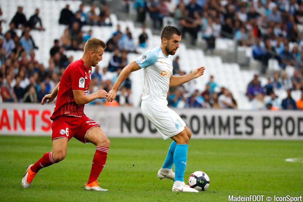 Mandanda heureux de la présence de Strootman