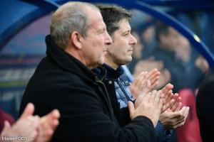 Courbis sur le banc de touche