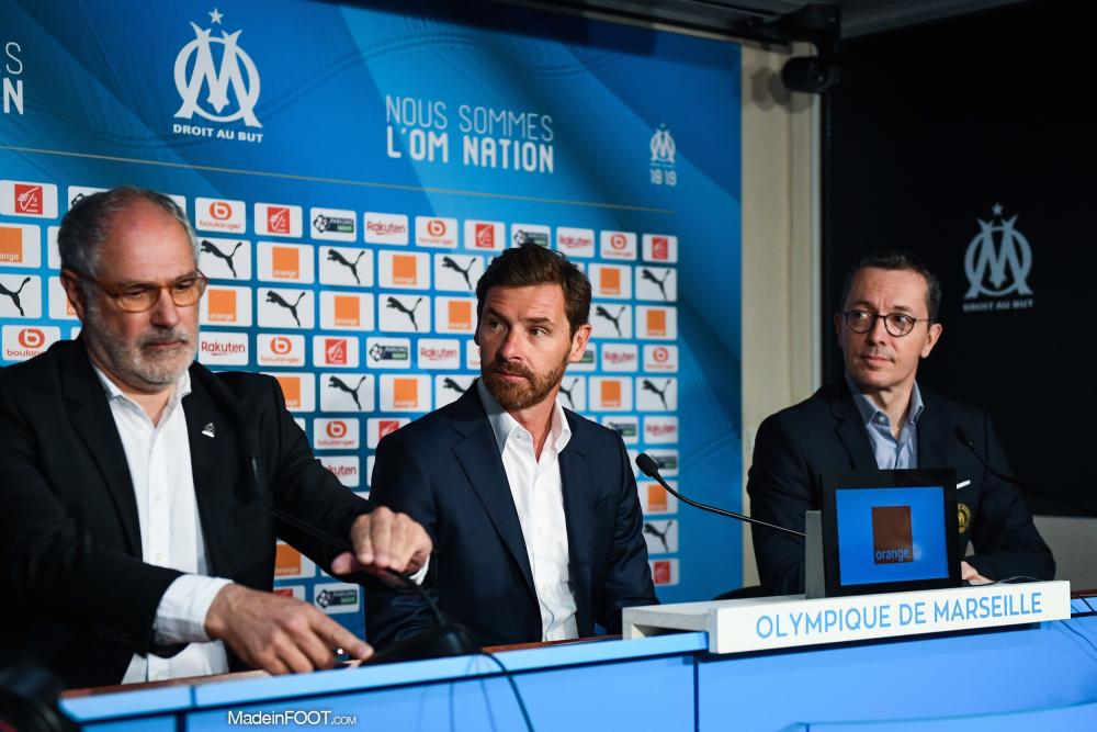 AVB montre son mécontentement