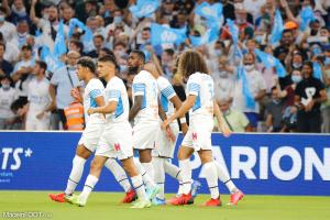 Les joueurs de l'OM célébrant un but