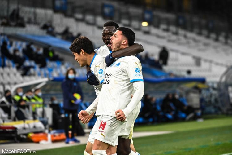 Nemanja Radonjic célébrant son but 