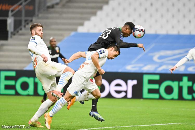 L'album photo du match entre l'Olympique de Marseille et le Racing Club de Lens.