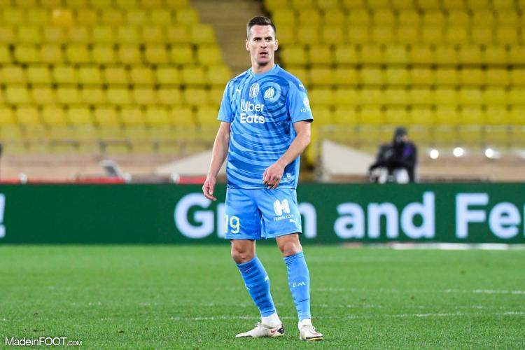 Arkadiusz Milik a conquis Larguet