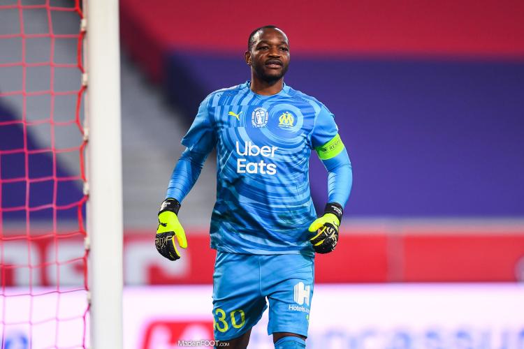 Steve Mandanda (37 ans, 15 matchs joués) est gardien à l'OM.