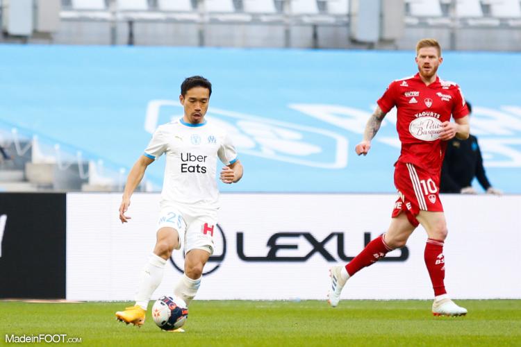 Nagatomo avec le ballon