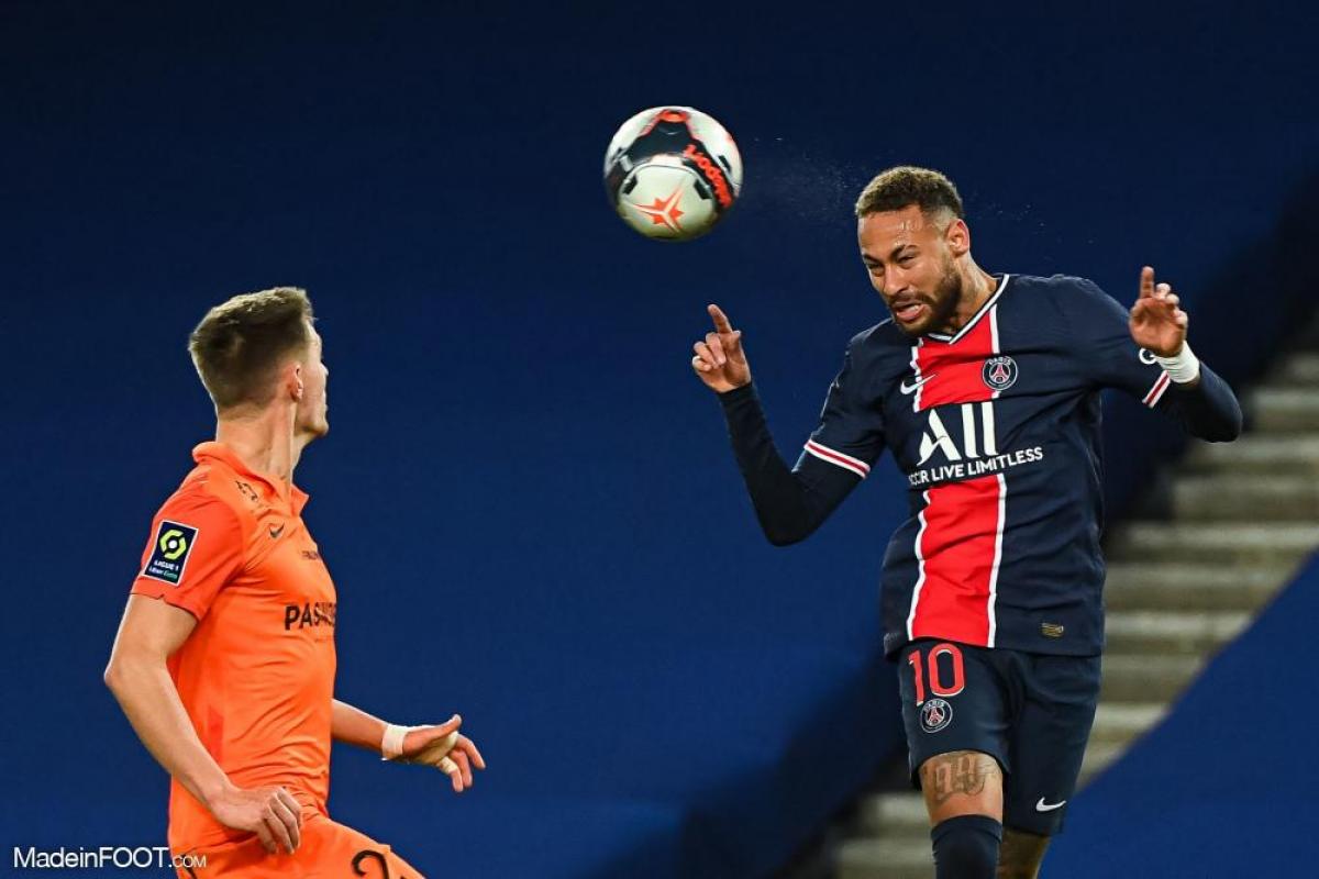 Neymar débute sur le banc