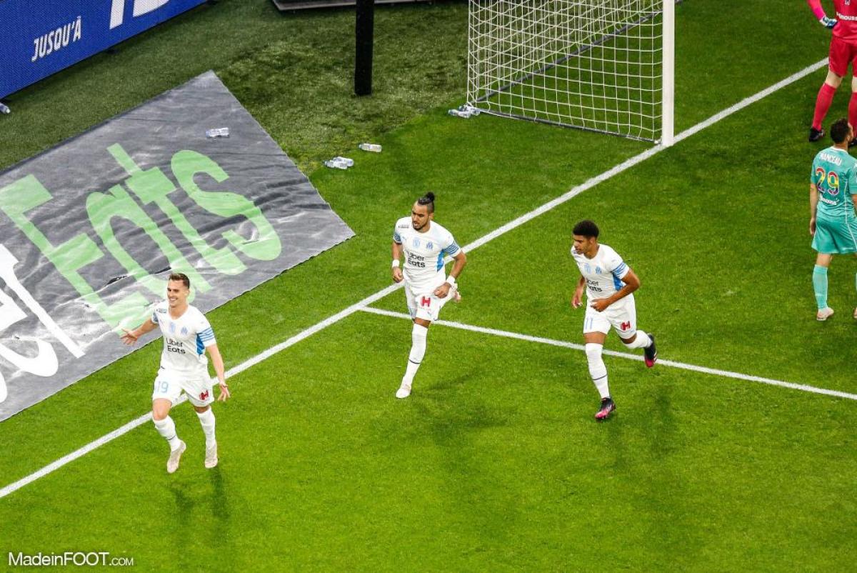 Les joueurs marseillais célébrant leur but