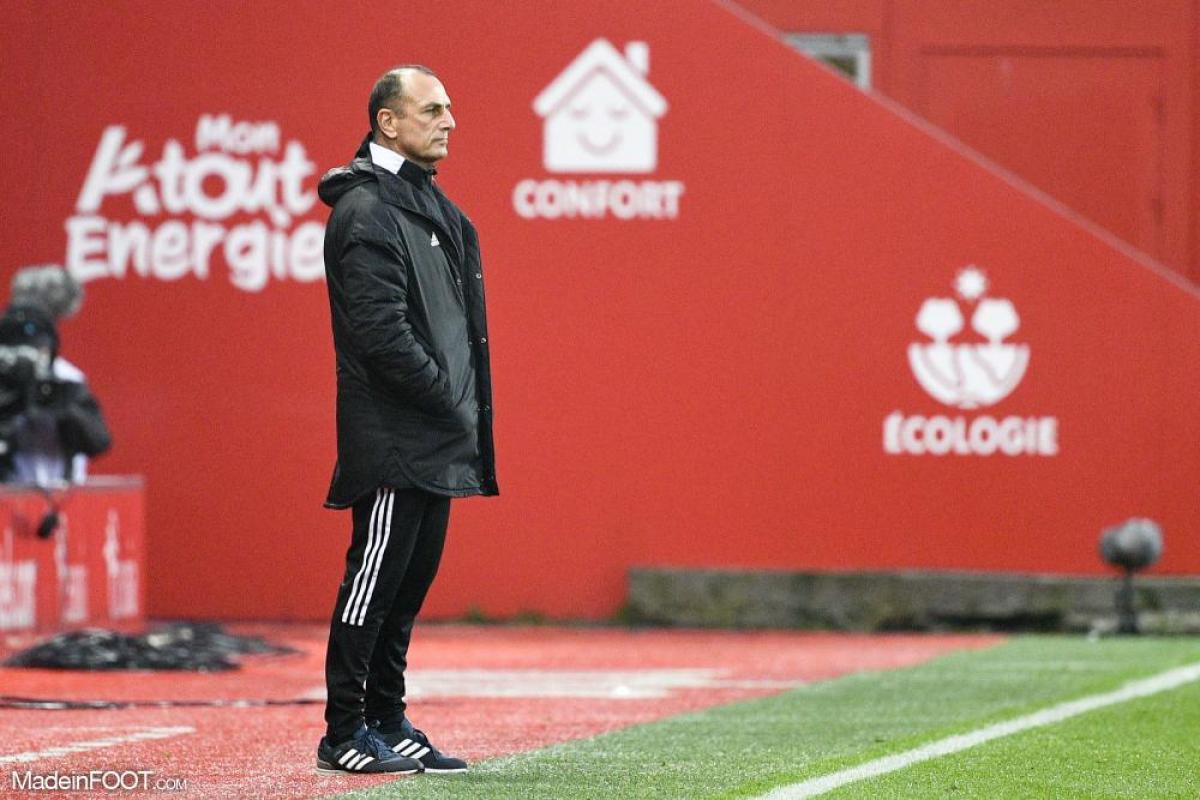 Michel Der Zakarian, l'entraîneur du Stade Brestois 29.