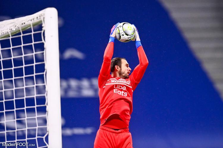 Pau Lopez.