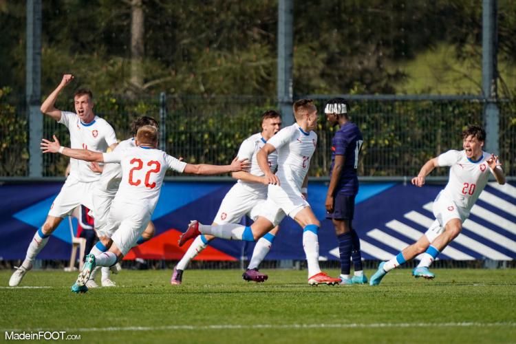 Equipe de France U19 - Simon Ngapandouetnbu et les Bleuets chutent face à la République Tchèque